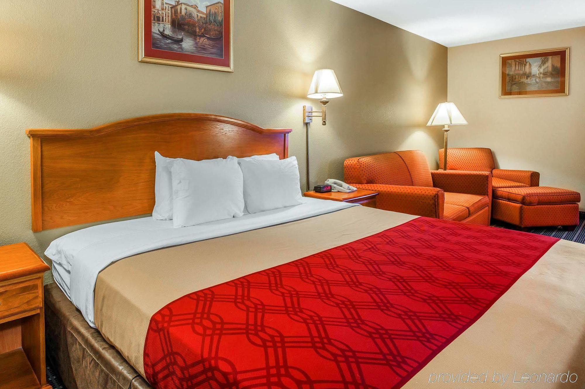 Econo Lodge Brunswick Bagian luar foto